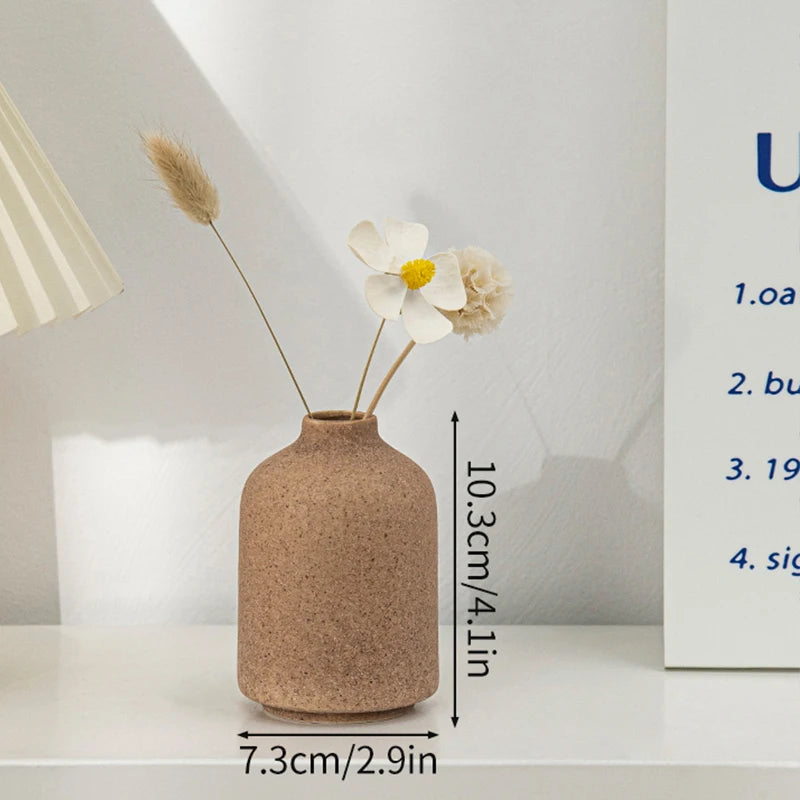 Minimalist Ceramic Vase — Nordic Sculptural Vase for Dried & Fresh Flowers